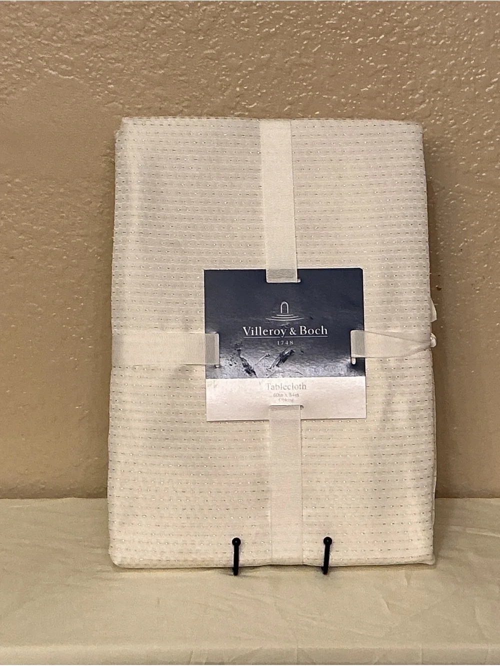Villeroy & Boch White with Gold Metallic Thread Design 60” x 84” Tablecloth